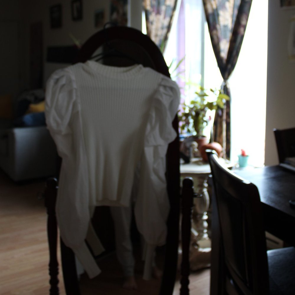 ZARA | NWOT PUFF SLEEVE RIBBED TOP